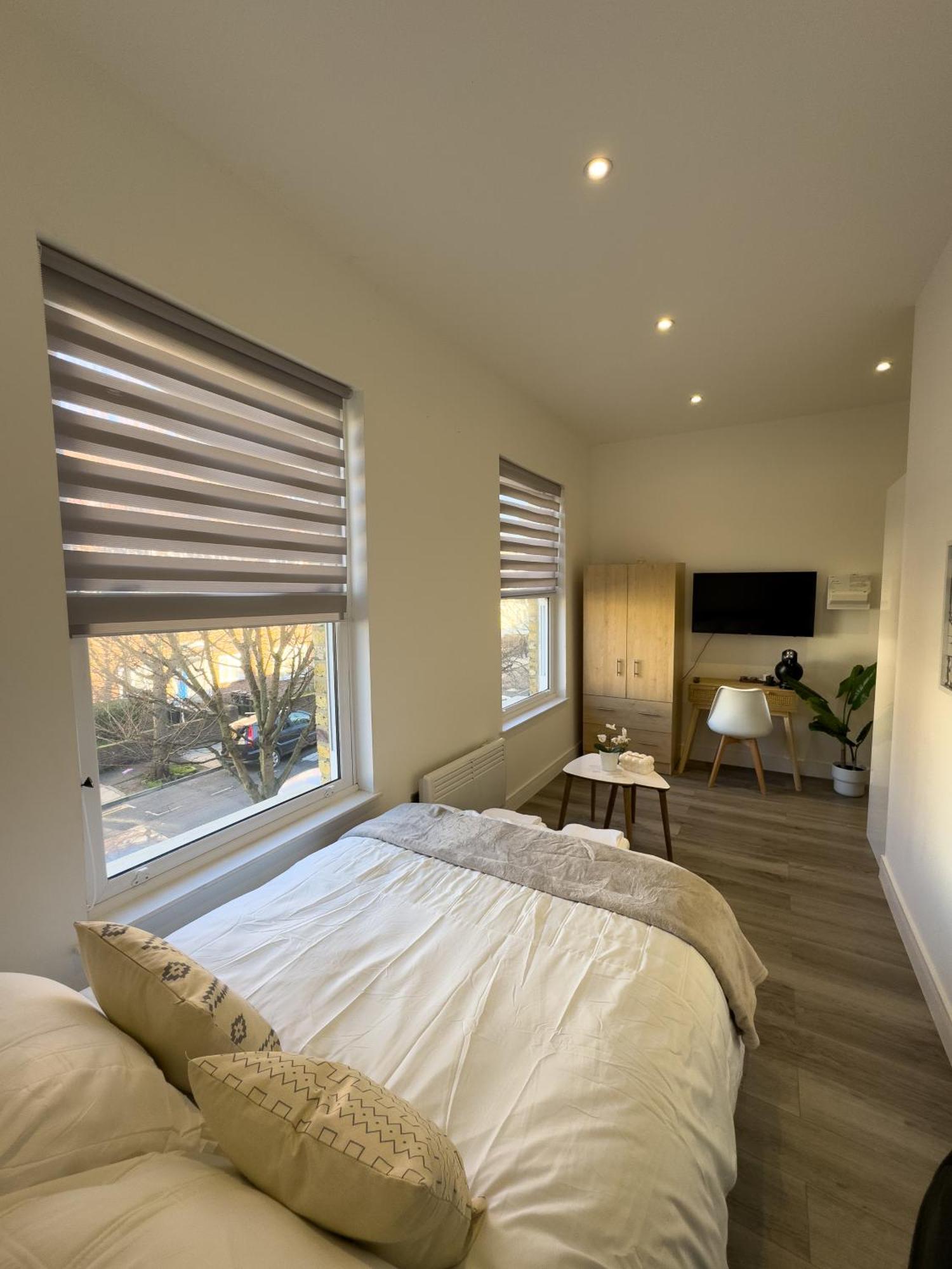 Flat 20 Min From Center * Londra
